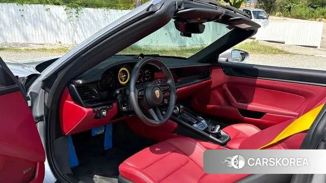 Porsche 911(992) 2023 Серебряный из Кореи, фото 2