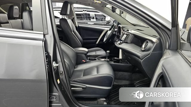 Toyota RAV4 2018 Серый из Кореи, фото 2