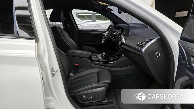 BMW X4 (G02) 2025 Белый из Кореи, фото 2