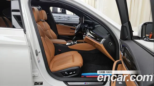 BMW 5 Series (G30) id 2657117 из Кореи 2