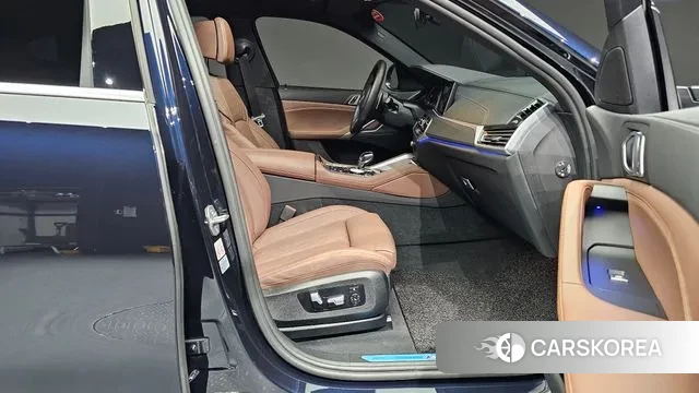 BMW X6 (G06) 2022 Черный из Кореи, фото 2