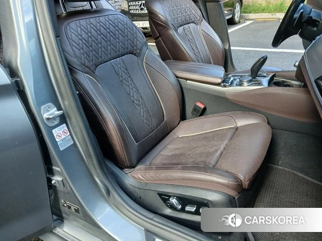 BMW 5 Series (G30) 2019 Серебристо-серый из Кореи, фото 2