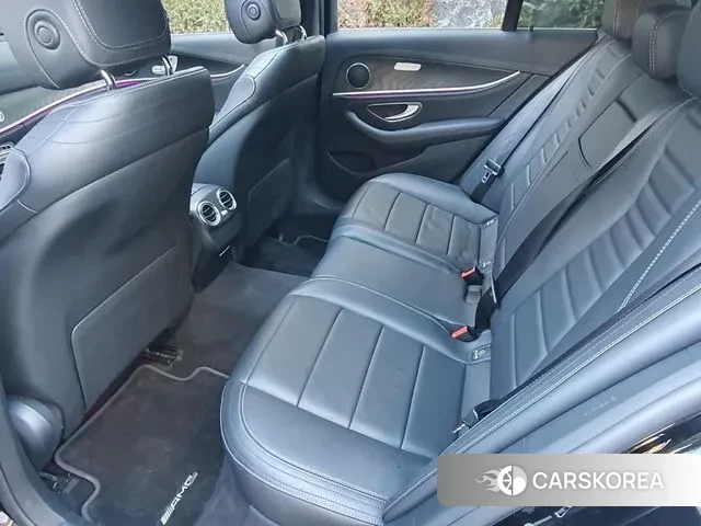 Mercedes-Benz E-Class W213 2020 Черный из Кореи, фото 2