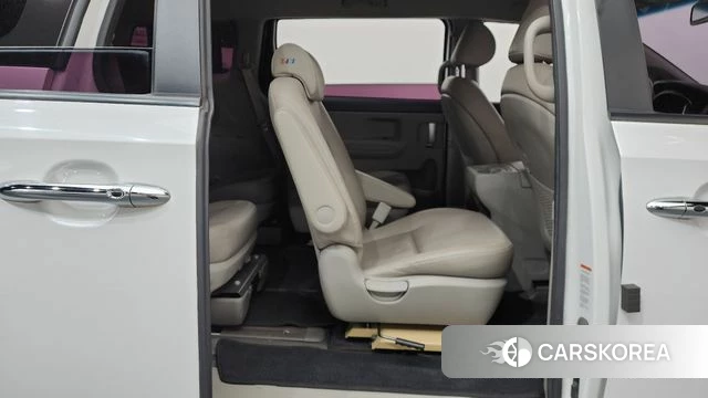 Kia The New Carnival 2018 Белый из Кореи, фото 2