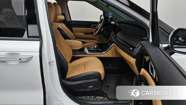 Kia Carnival 4th generation 2021 Белый из Кореи, фото 2