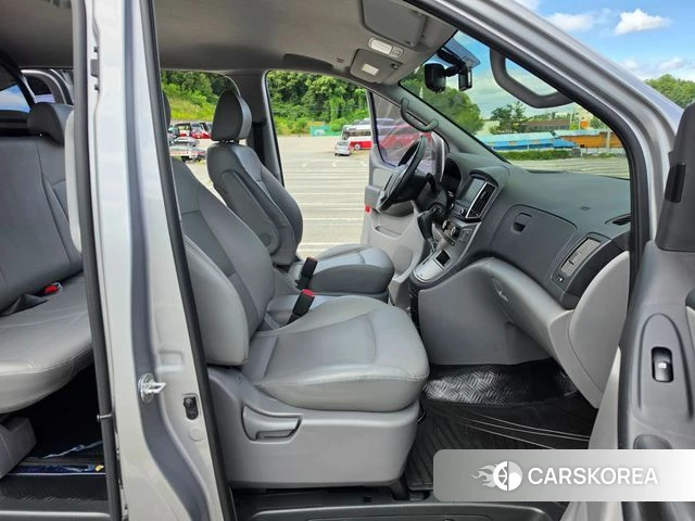 Hyundai The New Grand Starex 2018 Серый из Кореи, фото 2