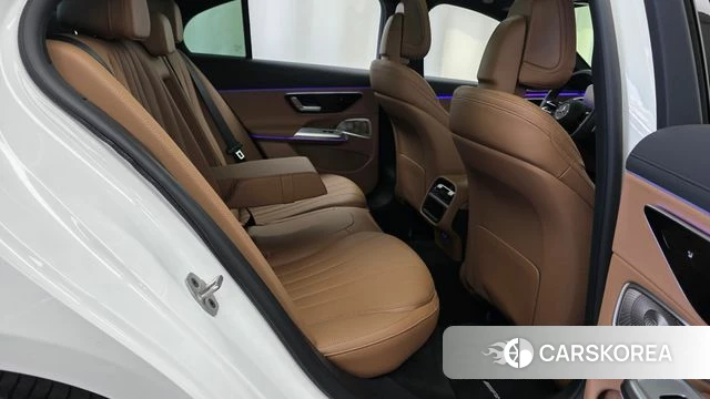 Mercedes-Benz E-Class W214 2025 Белый из Кореи, фото 2