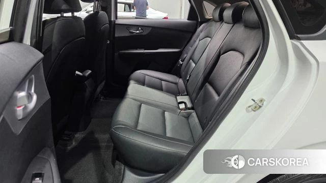 Kia The New K3 2nd generation 2022 Белый из Кореи, фото 2
