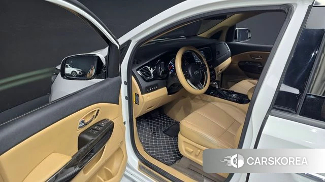 Kia The New Carnival 2018 Белый из Кореи, фото 2