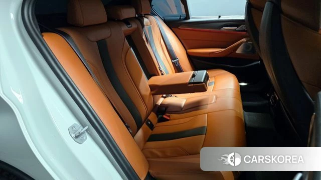 BMW M5 (F90) 2023 Белый из Кореи, фото 2