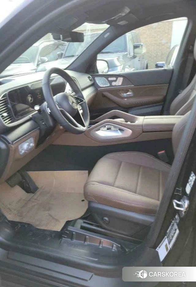 Mercedes-Benz GLE (import) 2025 Черный из Китая, фото 2