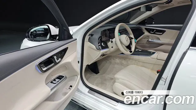 Mercedes-Benz E-Class W214 2024 Белый из Кореи, фото 2