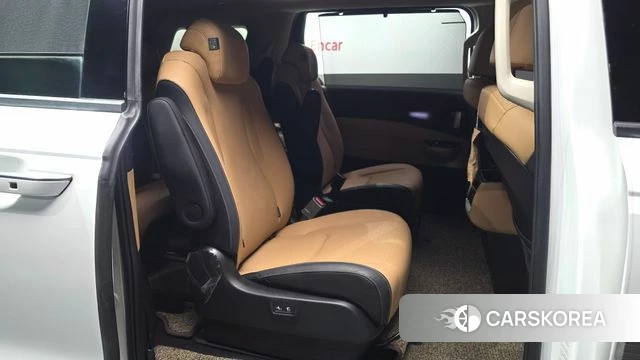 Kia Carnival 4th generation 2022 Белый из Кореи, фото 2