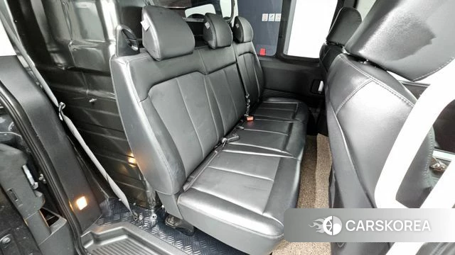 Hyundai Staria 2023 Черный из Кореи, фото 2
