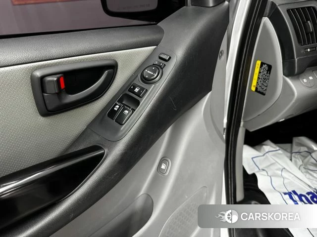 Hyundai The New Grand Starex 2018 Серебристо-серый из Кореи, фото 2