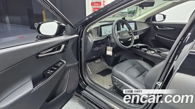 Kia EV6 2024 Черный из Кореи, фото 2