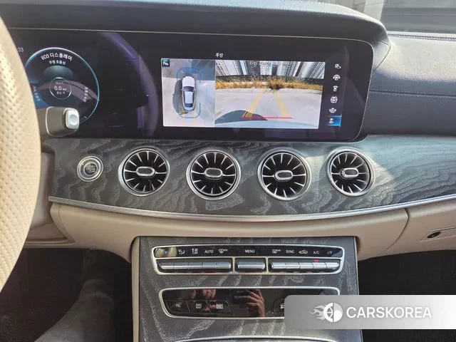 Mercedes-Benz E-Class W213 2021 Белый из Кореи, фото 2