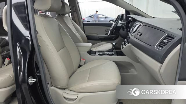 Kia The New Carnival 2018 Черный из Кореи, фото 2