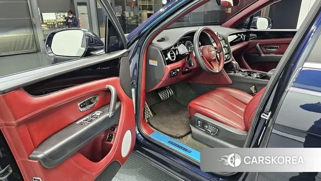 Bentley Bentayga 2020 Синий из Кореи, фото 2