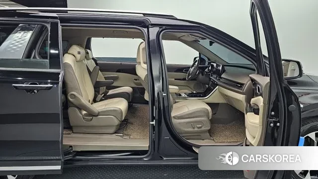 Kia Carnival 4th generation 2020 Черный из Кореи, фото 2