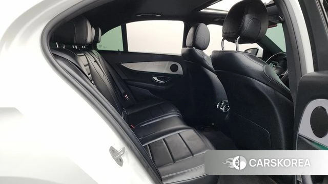 Mercedes-Benz E-Class W213 2020 Белый из Кореи, фото 2