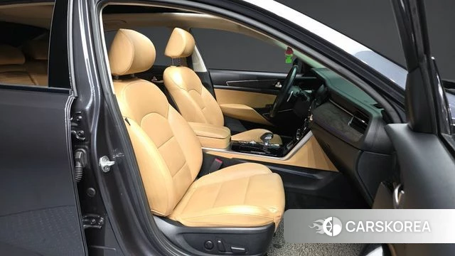 Kia K7 Premier 2020 Черный из Кореи, фото 2