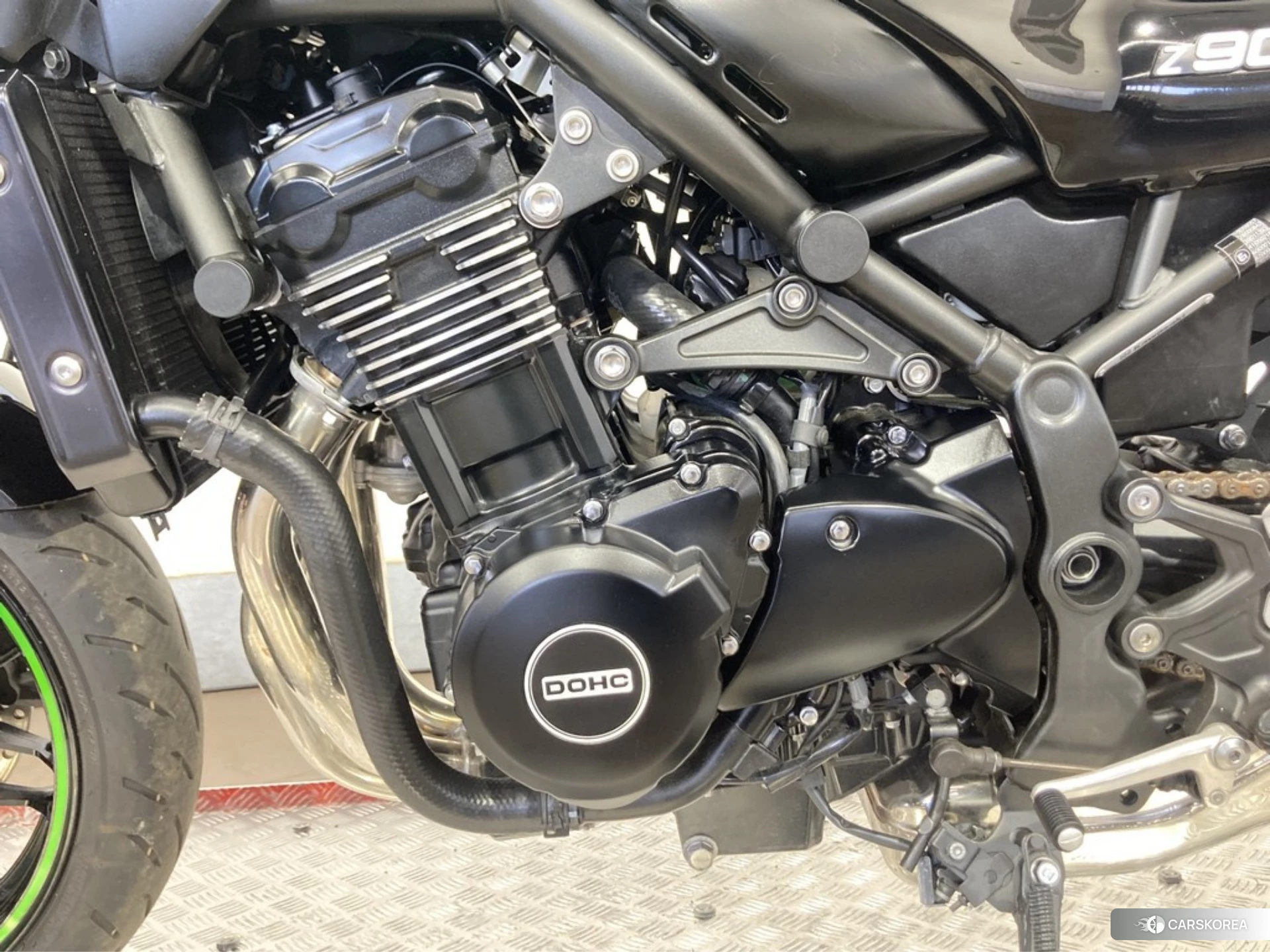 Проданный Kawasaki Z900RS CAFE 2025 из Японии