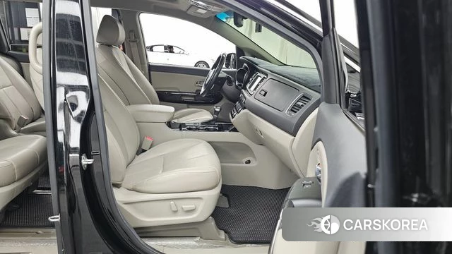 Kia The New Carnival 2018 Черный из Кореи, фото 2