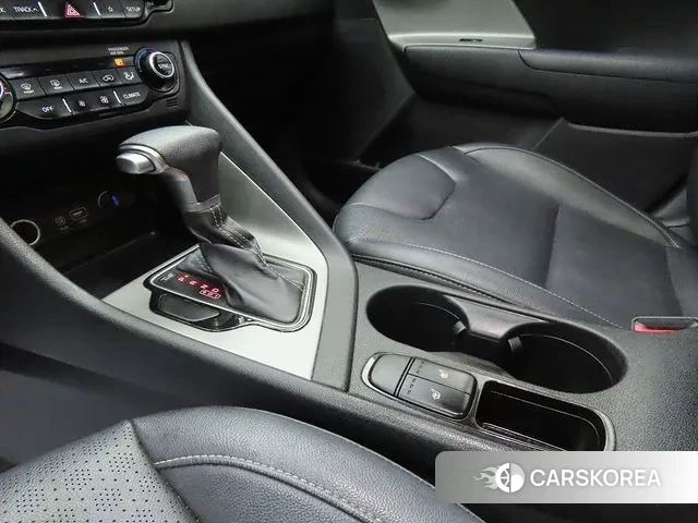 Kia Niro 2018 Белый из Кореи, фото 2