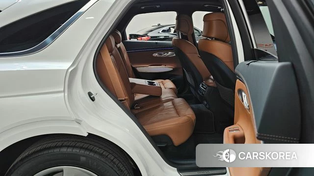 Genesis GV70 2025 Белый из Кореи, фото 2