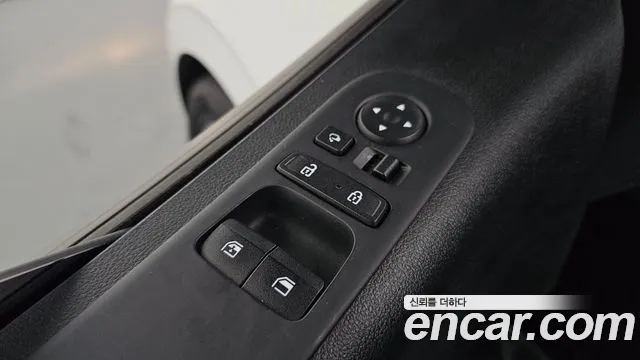 Hyundai Staria 2022 Белый из Кореи, фото 2