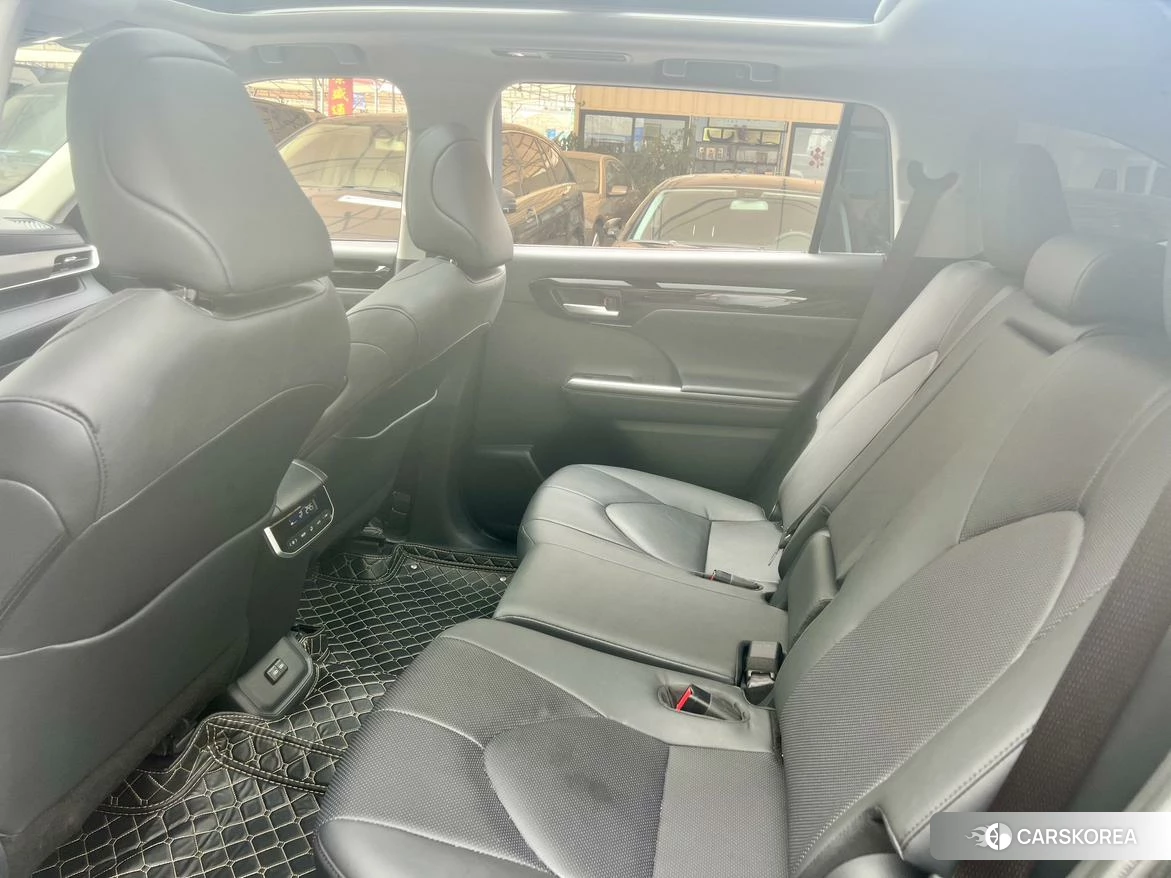 Toyota Highlander 2024 Черный из Китая, фото 2