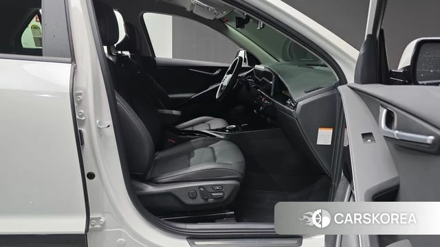Kia Di Ol Nu Niro 2025 Белый из Кореи, фото 2