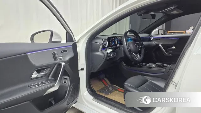 Mercedes-Benz A-Class W177 2020 Белый из Кореи, фото 2