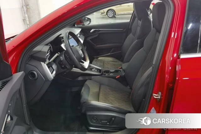 Audi A3 2024 Красный из Китая, фото 2