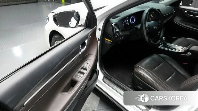 Hyundai Grandeur IG Hybrid 2019 Белый из Кореи, фото 2