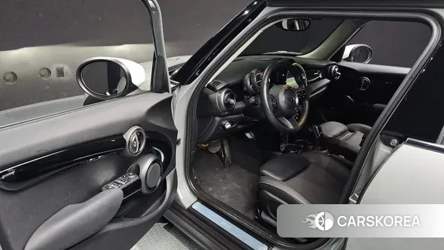 Mini Cooper 2021 Серебристо-серый из Кореи, фото 2