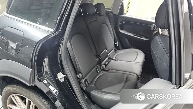 Mini Cooper Countryman 2023 Черный из Кореи, фото 2