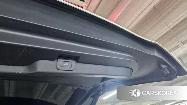 Land Rover Discovery 5 2024 Белый из Кореи, фото 2