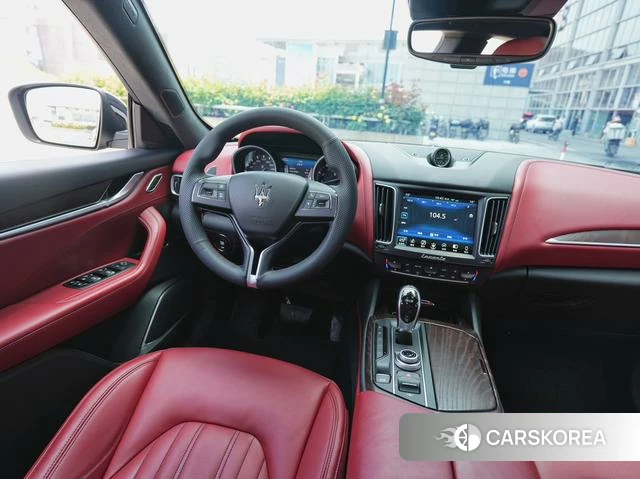 Maserati Levante 2018 Черный из Китая, фото 2