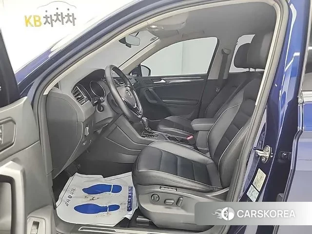 Volkswagen Tiguan second Generation 2020 Синий из Кореи, фото 2