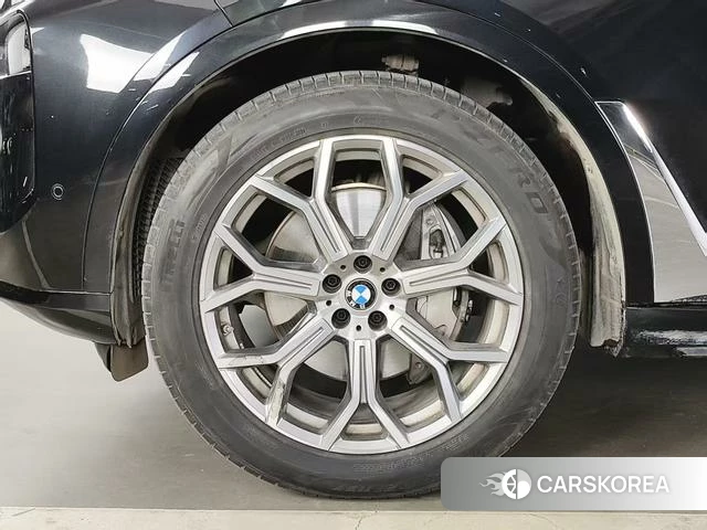 BMW X7 2025 Черный из Китая, фото 2