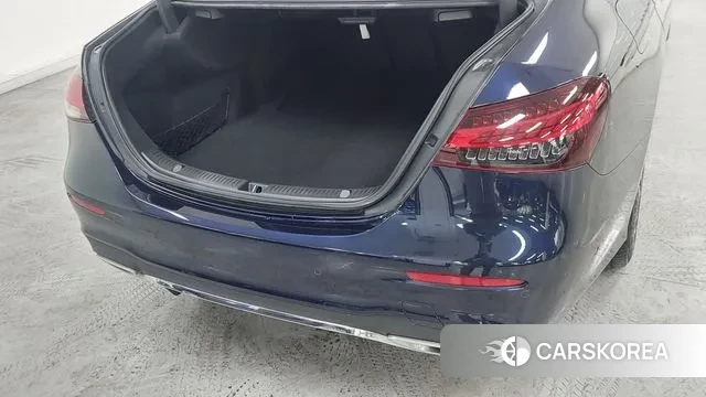 Mercedes-Benz E-Class W213 2023 Синий из Кореи, фото 2