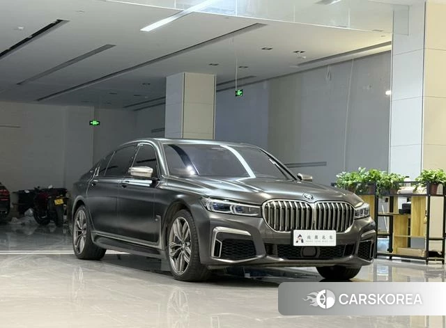BMW 7 series 2020 Темно-серый из Китая, фото 2