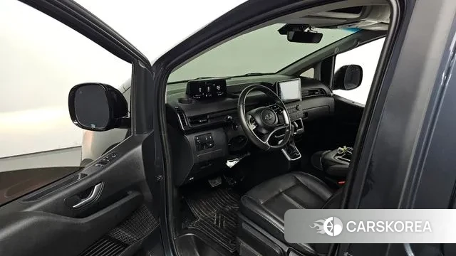 Hyundai Staria 2023 Серый из Кореи, фото 2