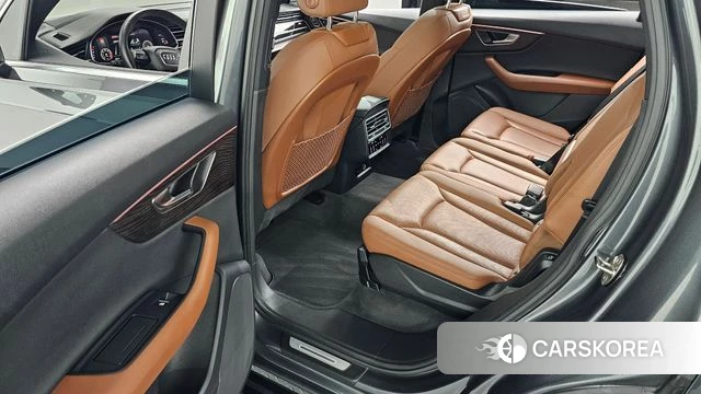 Audi Q7 (4M) 2020 Серый из Кореи, фото 2