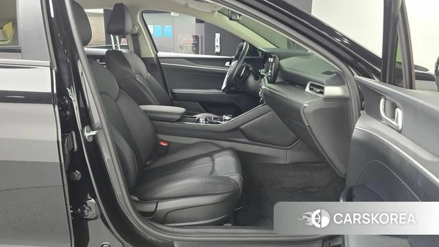 Kia K5 3rd generation 2022 Черный из Кореи, фото 2