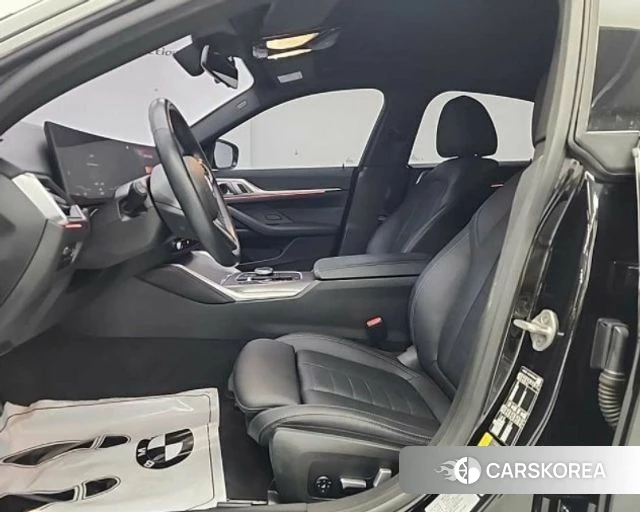 BMW i4 2023 Черный из Кореи, фото 2