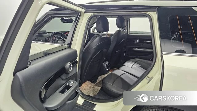 Mini Cooper Clubman 2019 Жемчужный цвет из Кореи, фото 2
