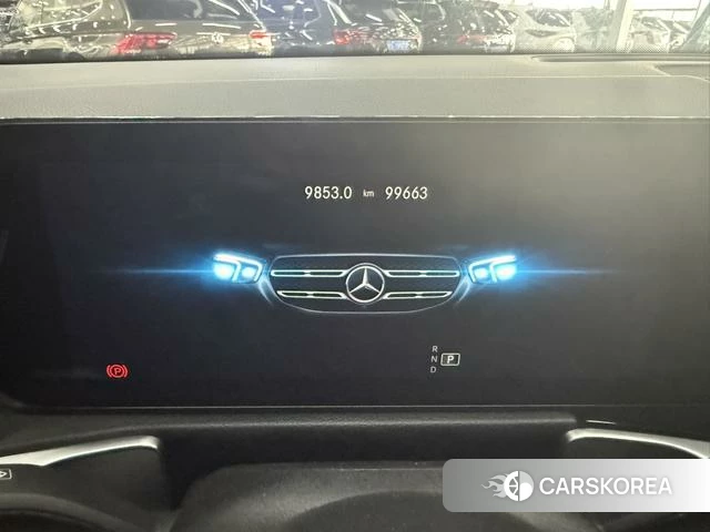 Mercedes-Benz GLB 2021 Белый из Китая, фото 2